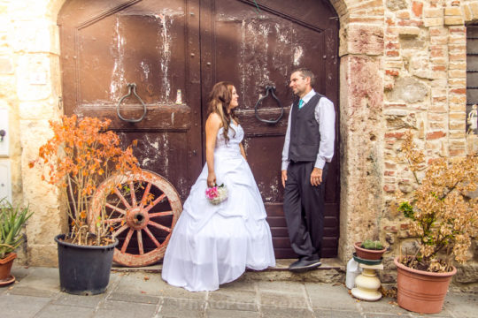Eloping in Casole d’Elsa Italy