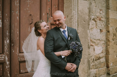 Lookslikefilm Colors Rustic Farmhouse Wedding in Tuscany